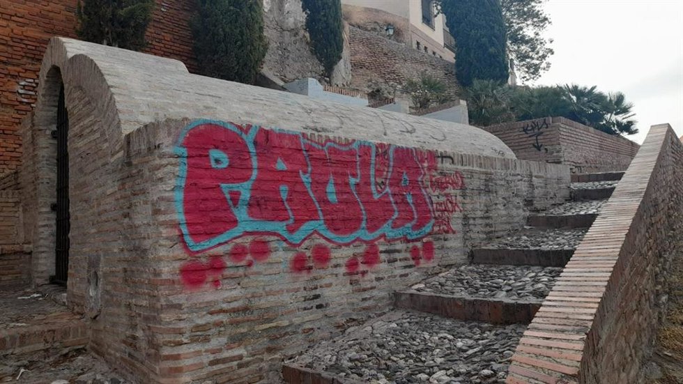 Pintada en el aljibe del Zenete