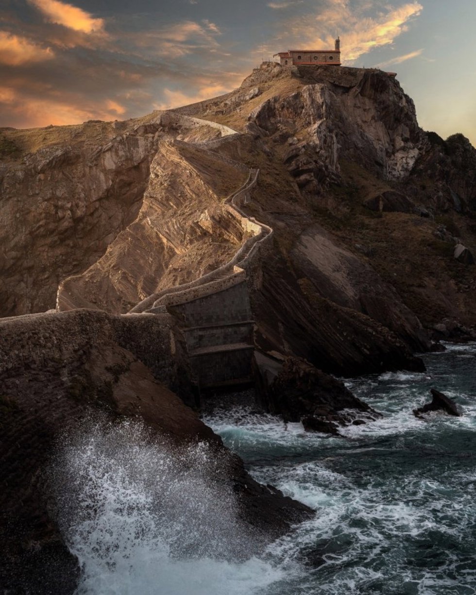 Imagen de San Juan de Gaztelugatxe (Bizkaia) ganadora del quinto certamen nacional de fotografía en Instagram "Mi Rincón Favorito"