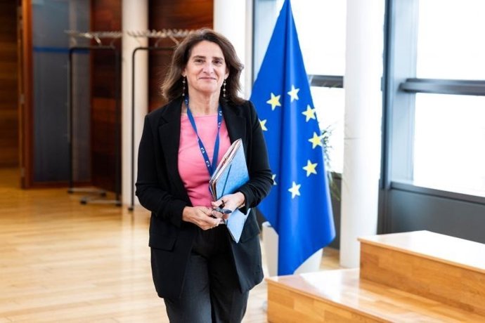 La vicepresidenta de la Comisión Europea, Teresa Ribera, acude al colegio de comisarios en Bruselas.