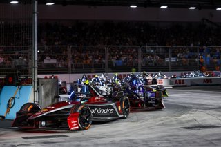 Archivo - 21 DE VRIES Nyck (nld), Mahindra Racing, Mahindra M11 Electro, action during the London ePrix, 15th and 16th round of the 2024-25 ABB FIA Formula E World Championship, on the ExCel London Circuit from July 25 to 27, 2025 in London, United Kingdo