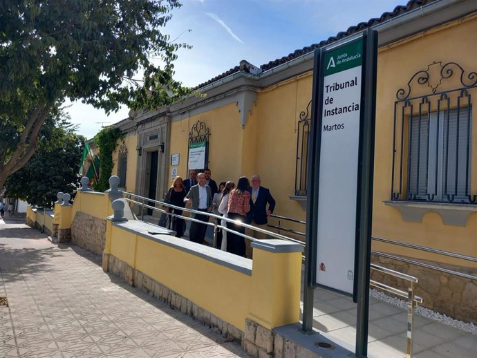 Visita a los juzgados de Martos.