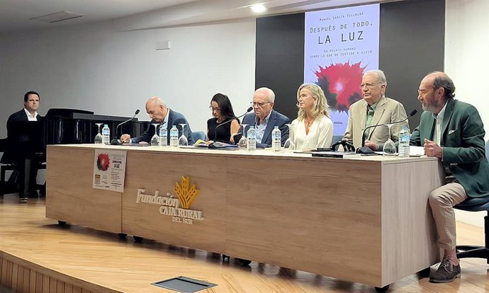 La Fundación Caja Rural del Sur se vuelca con la Feria del Libro de Huelva.