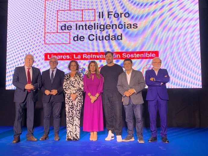 La consejera de Sostenibilidad y Medio Ambiente, Catalina García, en el II Foro de Inteligencias de Ciudad.