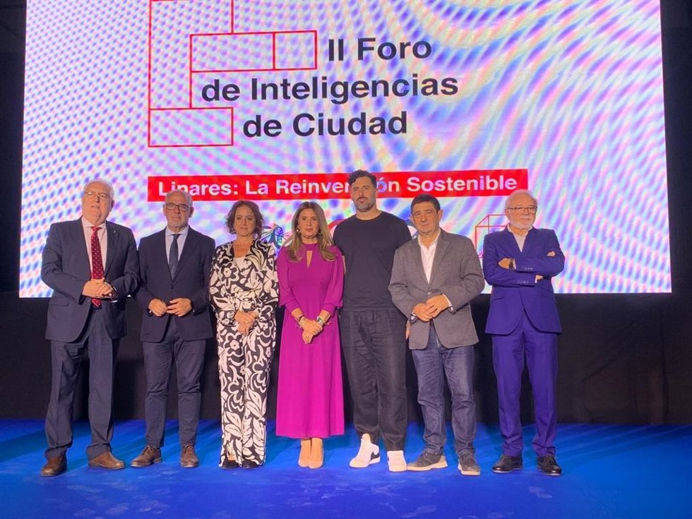 La consejera de Sostenibilidad y Medio Ambiente, Catalina García, en el II Foro de Inteligencias de Ciudad.