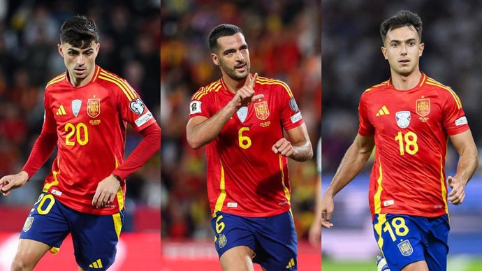 Los centrocampistas de la selección española Pedri González, Mikel Merino y Martín Zubimendi.