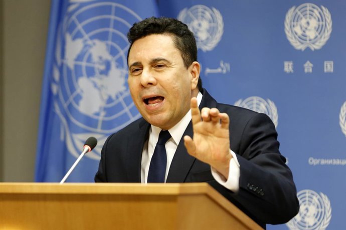 Archivo - NAÇÕES UNIDAS, 10 de abril de 2019 O representante permanente da Venezuela nas Nações Unidas, Samuel Moncada, fala aos jornalistas durante uma coletiva de imprensa após uma reunião do Conselho de Segurança sobre a situação em seu país, na sede d
