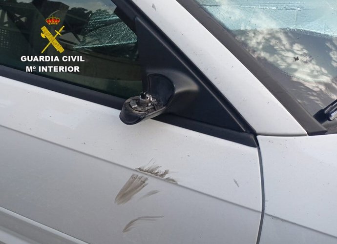 Daños en uno de los vehículos.