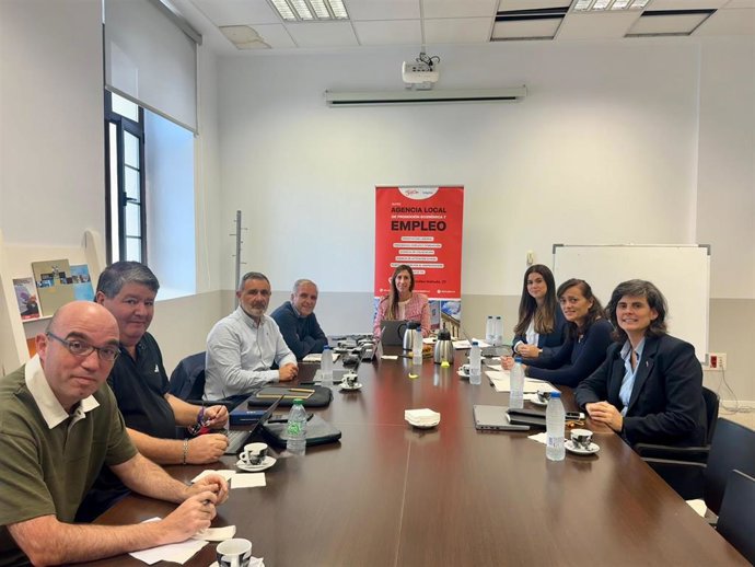 Reunión del jurado de los II Premios Gijón Empleo.