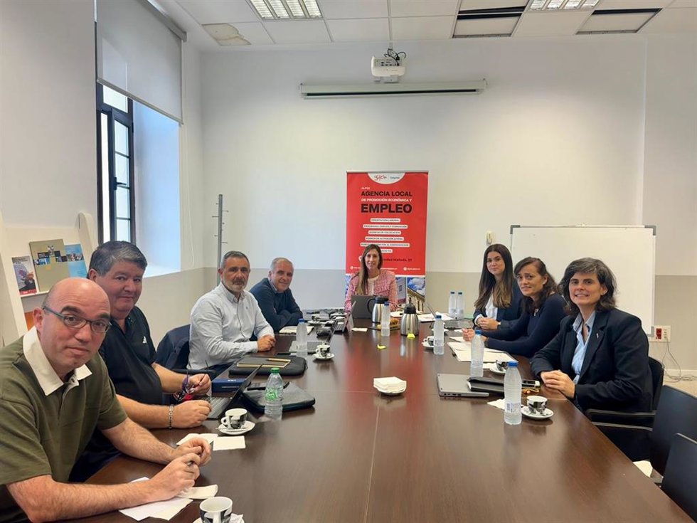 Reunión del jurado de los II Premios Gijón Empleo.