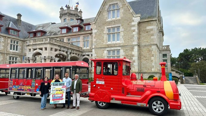 Los centros cívicos organizan visitas al Palacio de la Magdalena y un recorrido turístico por Santander