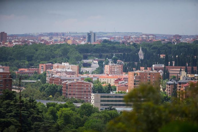 Archivo - Vista de la ciudad de Madrid