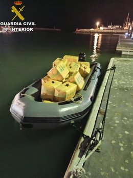 Embarcación interceptada en Chipiona con más de 1.000 kilos de hachís.