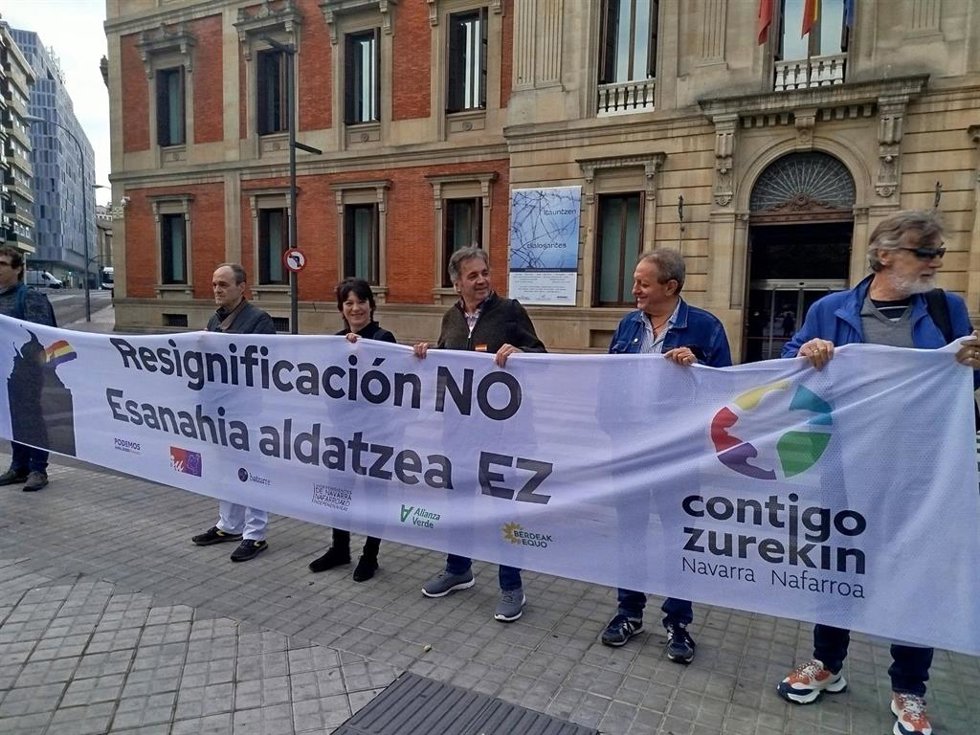 Contigo-Zurekin rechaza el informe sobre la resignificación de los Caídos