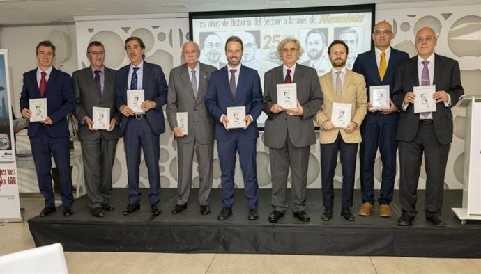 La revista Nexobús celebra 25 años premiando a la feria de Ifema Madrid.