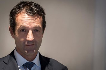 El presidente de Indra, Ángel Escribano Ruiz, durante  el foro  'A los 40 años de la adhesión: cómo España quiere que Europa sea' organizado por la Fundación Carlos Amberes, en la IE University, a 15 de octubre de 2025, en Madrid (España).