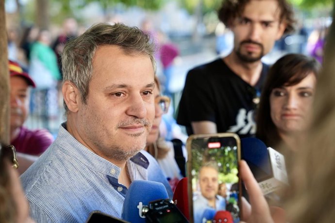 O tio do menor que cometeu suicídio em Sevilha após sofrer bullying na escola, Isaac Villar.