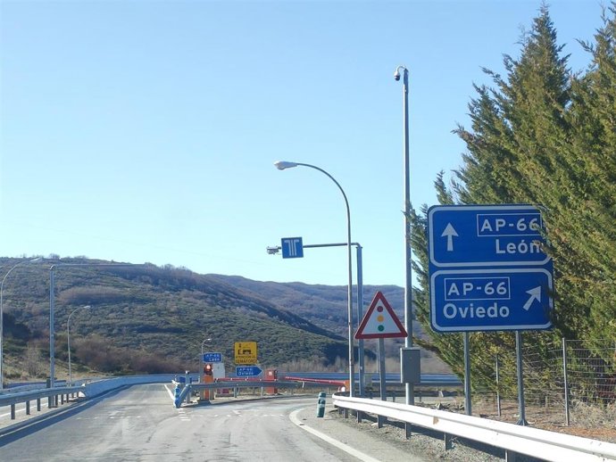 Archivo - Autopista del Huerna