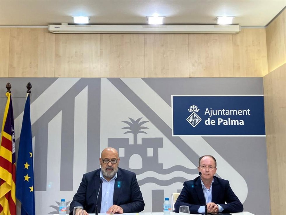 El alcalde de Palma, Jaime Martínez, y el regidor de Seguridad Ciudadana, Miquel Busquets.