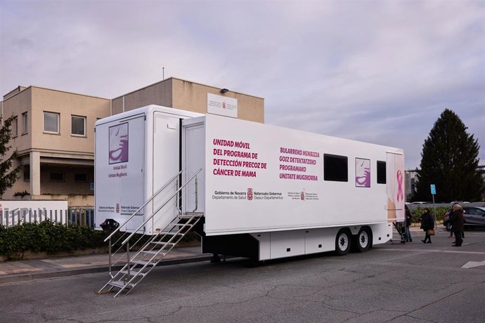 Imagen de la unidad móvil del Programa de Detección Precoz de Cáncer de Mama de Navarra.