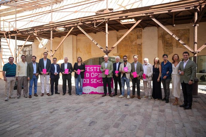 El alcalde de Sevilla, José Luis Sanz, hace balance del I Festival de Ópera de Sevilla