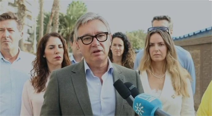 El Portavoz Del Grupo Parlamentario Vox En Andalucía, Manuel Gavira, En Rueda De Prensa En Málaga.