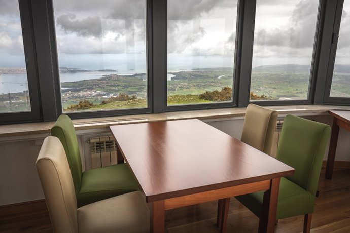 Archivo - Turismo licita las obras de acondicionamiento de la cafetería y restaurante del Mirador de Peña Cabarga