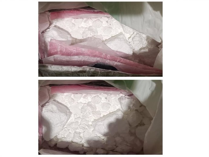 Dos detenidos en Pilar de la Horadada con 850 gramos de cocaína ocultos en un asiento de su coche