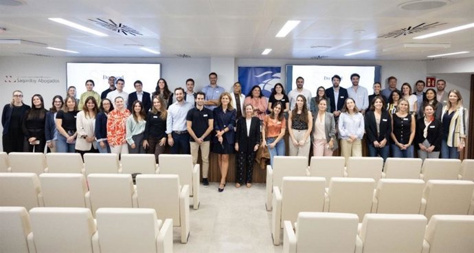 Más de 50 'Young Leaders' de AmChamSpain exploran "cómo construir reputación desde la autenticidad" con Omnicom.