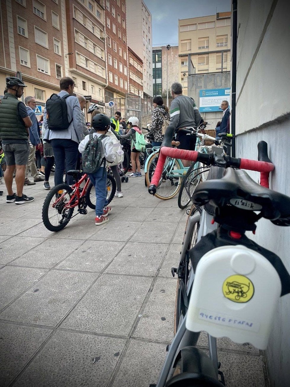 BiciBus CEIP Cisneros (Santander).