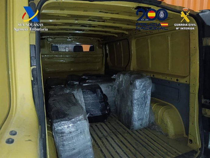 Detenidas seis personas e intervenidas casi dos toneladas de cocaína tras el seguimiento de un camión desde el Puerto de Valencia