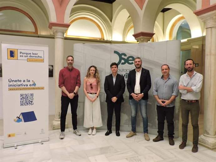 Presentación del proyecto 'Porque Leer es un Derecho' en la Diputación de Sevilla.