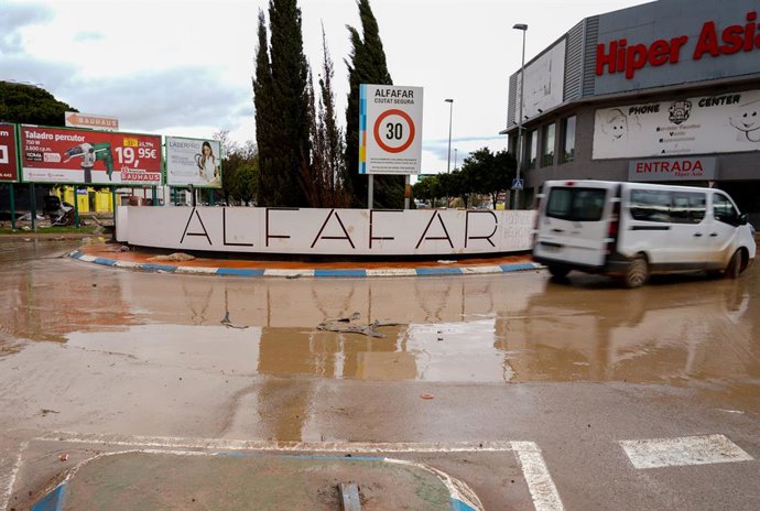 Archivo - Arxiu - Accés a Alfafar, a 13 de novembre del 2024