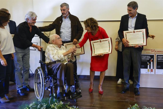La vicepresidenta primera del Gobierno y ministra de Hacienda, María Jesús Montero participa en el acto de reconocimiento y reparación a represaliados sindicales durante la Guerra Civil y la Dictadura. A 17 de octubre de 2025, en Córdoba.