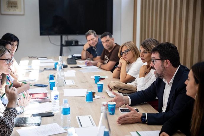 Reunión de representantes de las asociaciones mayoritarias de víctimas de la dana han trasladado a la vicepresidenta segunda del Gobierno y ministra de Trabajo y Economía Social, Yolanda Díaz.