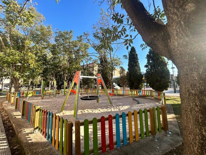 Parque infantil situado en la Avenida Francia con Pablo Gargallo, en La Almozara.