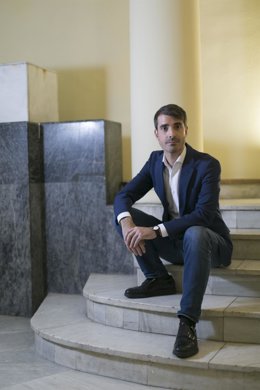 Archivo - Pablo Simón, politólogo, fotografiado en el Círculo de Bellas Artes