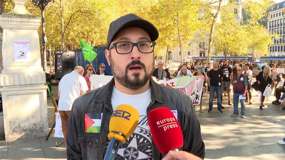 Manifestantes en Euskadi aseguran que "es el momento de apretar" para "un cambio