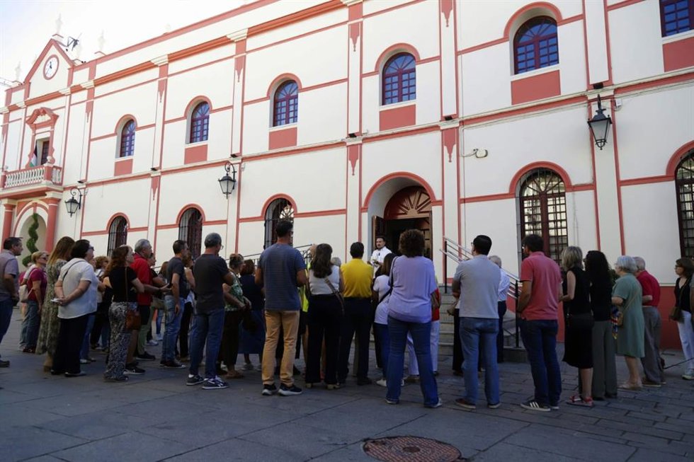 Visita al edificio consistorial dentro de la XXIV edición del ciclo de divulgación patrimonial 'Paseando por Alcalá'.