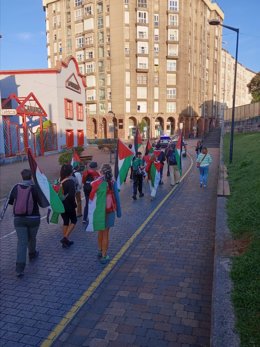 Salida de la marcha de La Vidriera de Maliaño