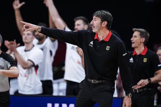 Archivo - Alex Mumbru, Head coach of Germany gestures during City of Madrid Tournament, basketball match played between Spain and Germany at Madrid Arena on August 21, 2025 in Madrid, Spain.