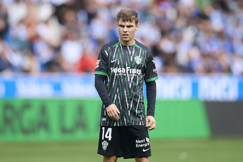 Aleix Febas, en un partido con el Elche CF.