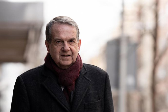 Archivo - El alcalde de Vigo, Abel Caballero, a su llegada a la reunión de la Comisión Ejecutiva Federal del PSOE, en la sede del PSOE, a 10 de marzo de 2025, en Madrid (España).