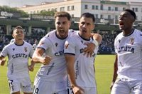 El Ceuta no tiene techo y la caída del Zaragoza se prolonga