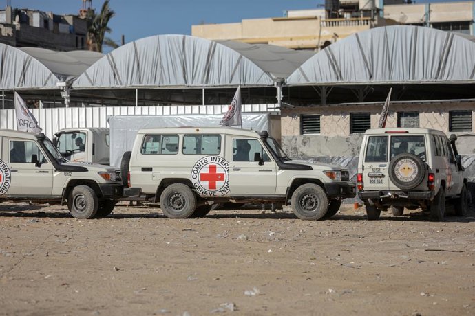 October 14, 2025, Khan Yunis, Gaza Strip, Palestinian Territory: Red Cross vehicles en route to retrieve bodies of Palestinians held by Israel to Gaza authorities for identification at Nasser Hospital following the ceasefire takes effect, in Khan Yunis, G