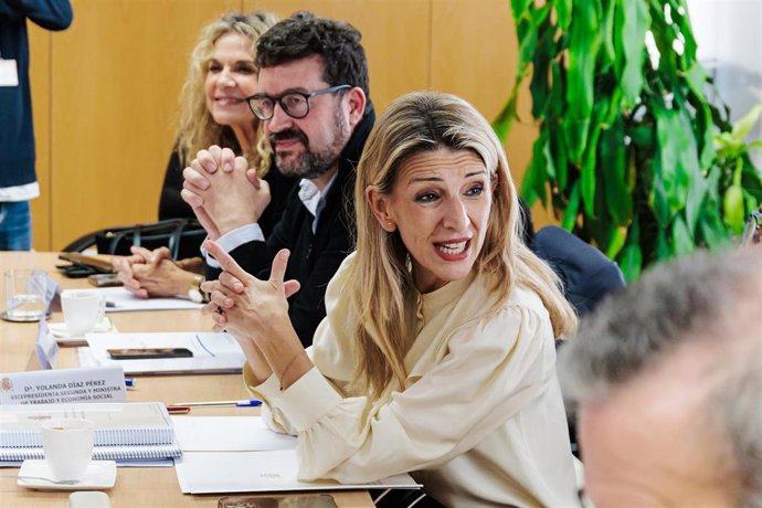 Archivo - El secretario de Estado de Trabajo, Joaquín Pérez Rey y la vicepresidenta segunda del Gobierno y ministra de Trabajo y Economía Social, Yolanda Díaz, en una imagen de archivo