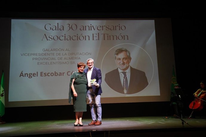 La Asociación El Timón celebra su 30º aniversario.