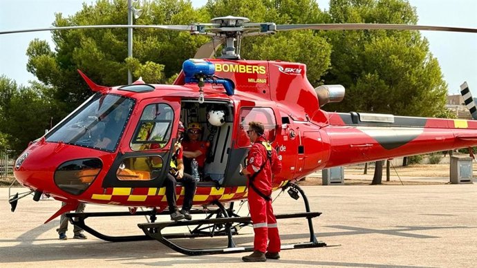 Archivo - Helicóptero Milana de los Bomberos de Mallorca.