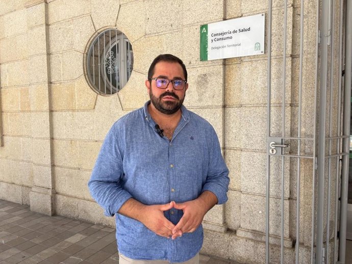Archivo - El secretario de Salud y Consumo del PSOE de Huelva, Rogelio Pinto. Imagen de archivo. 