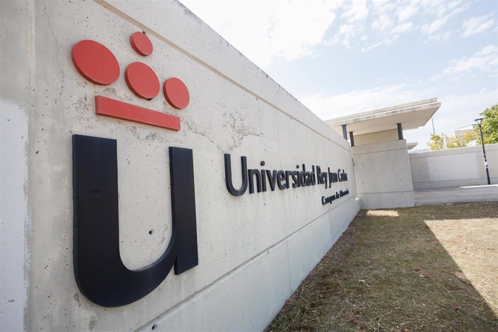 Archivo - Fachada de la Universidad Rey Juan Carlos (URJC) del campus de Alcorcón, en el inicio del curso universitario, a 7 de septiembre de 2023, en Alcorcón, Madrid (España). 