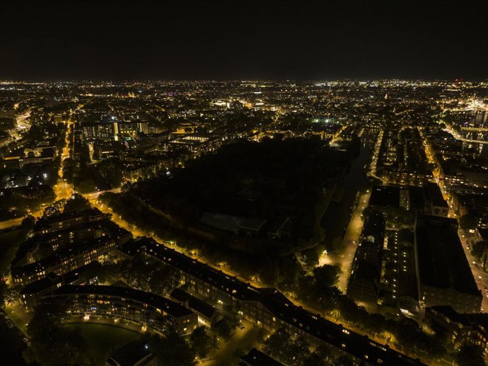 ARTIS luchtfoto donker.  ARTIS, Aeriallive